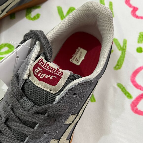 Onitsuka Tiger Tokuten Gray Sneakers - Picture 4 of 7